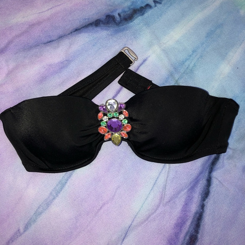 VS Black bikini top